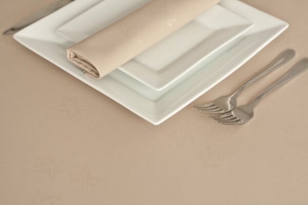 DG (UK) TEXTILES LTD - Beige Ivy Leaf (Croatian)(1)